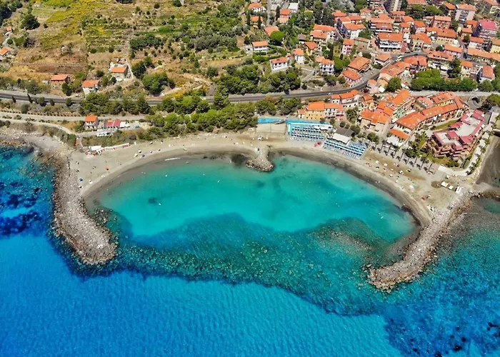 Marina Dei Sogni Bilocale - Fronte Mare Con Parcheggio Gratuito E Aria Condizionata Апартаменты *
