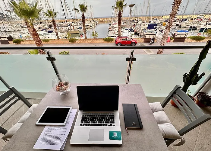 Marina Dei Sogni Bilocale - Fronte Mare Con Parcheggio Gratuito E Aria Condizionata *