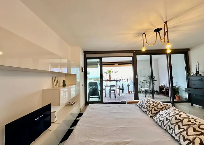 Marina Dei Sogni Bilocale - Fronte Mare Con Parcheggio Gratuito E Aria Condizionata Апартаменты *