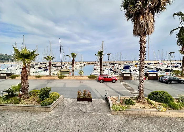 Апартаменты Marina Dei Sogni Bilocale - Fronte Mare Con Parcheggio Gratuito E Aria Condizionata